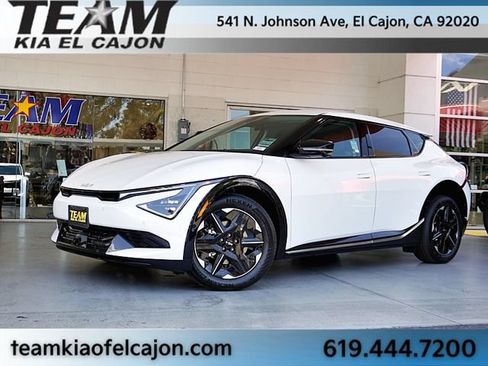 New 2026 Kia EV6 Wind RWD image 2