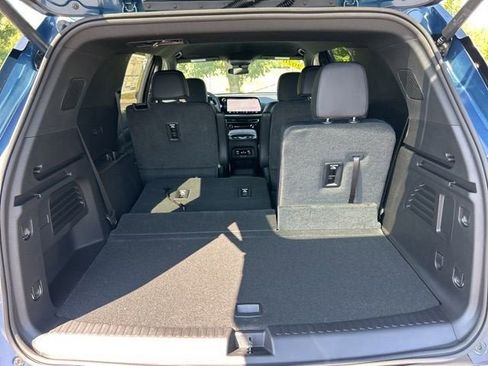 New 2026 Chevrolet Traverse LT w/ Midnight/Sport Edition image 33