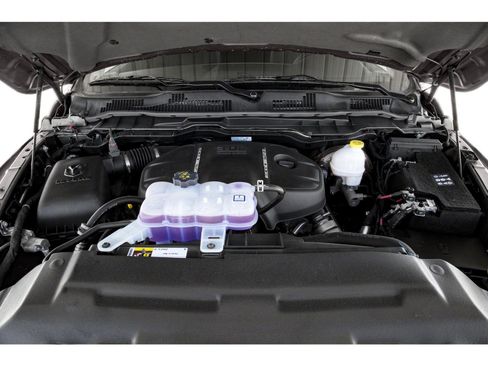 Used 2019 RAM 1500 Laramie w/ Convenience Group image 14