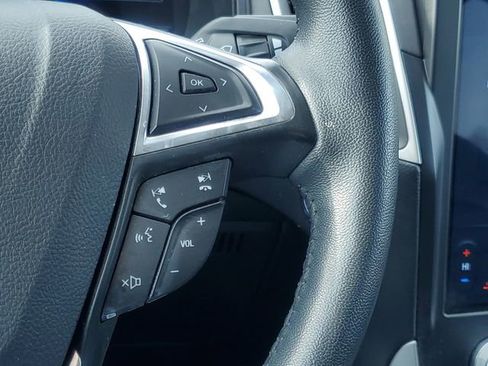 Used 2024 Ford Edge SEL image 19