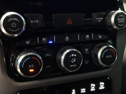Used 2019 RAM 1500 Sport w/ Level 2 Equipment Group AWD/4WD image 26