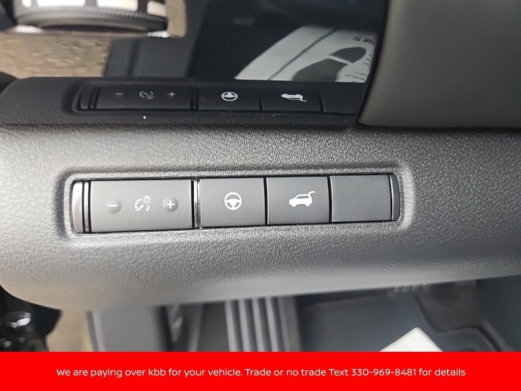 New 2026 Nissan Pathfinder SV AWD/4WD image 13