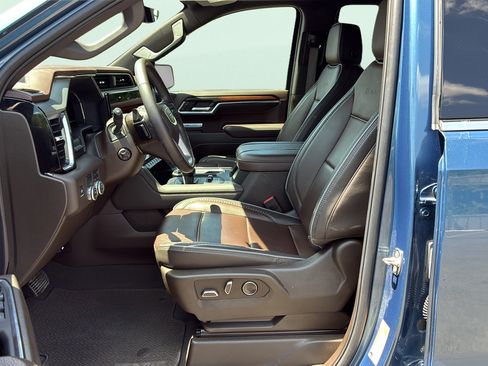 Used 2024 GMC Sierra 1500 Denali w/ Denali Reserve Package RWD image 13