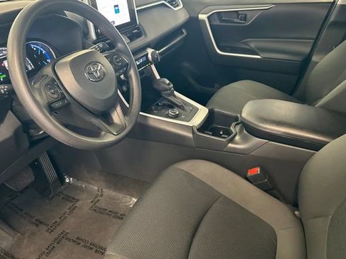 Used 2024 Toyota RAV4 LE AWD/4WD image 12