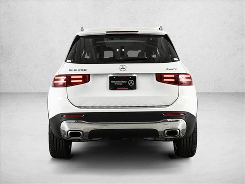 Certified 2026 Mercedes-Benz GLB 250 4MATIC image 7