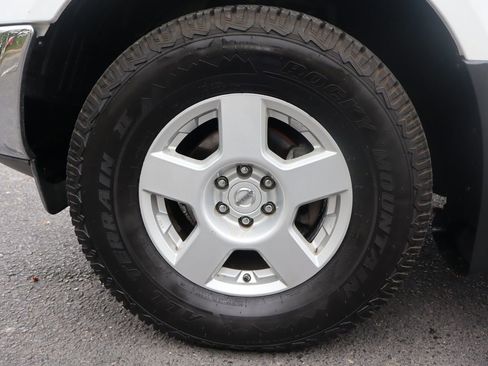 Used 2006 Nissan Frontier SE w/ (P01) Power Pkg AWD/4WD image 39