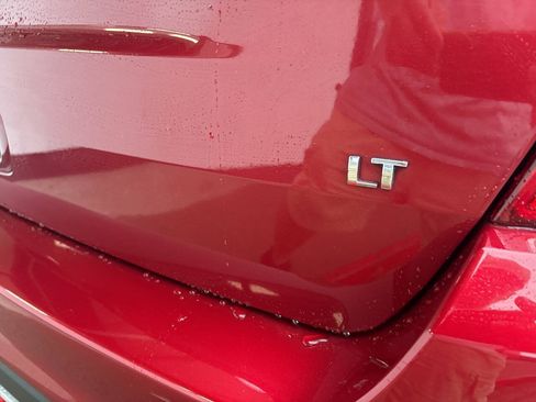 Used 2018 Chevrolet Trax LT w/ LT Convenience Package AWD/4WD image 21