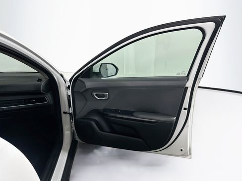 Used 2025 Kia K4 FWD image 30