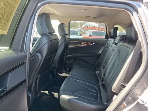 Certified 2023 Lincoln Nautilus AWD image 10