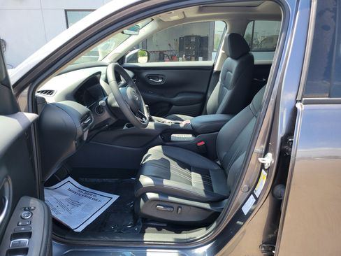 Certified 2024 Honda HR-V EX-L image 15