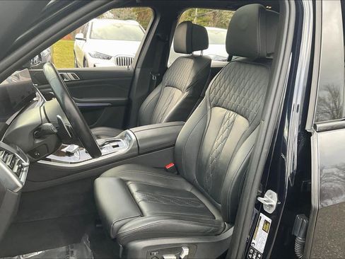 Certified 2024 BMW X5 xDrive40i w/ M Sport Package AWD/4WD image 7
