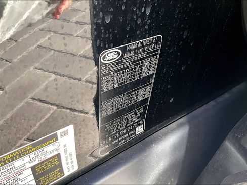 Used 2023 Land Rover Discovery S R-Dynamic image 34