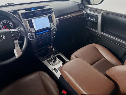 Used 2022 Toyota 4Runner Limited AWD/4WD image 25