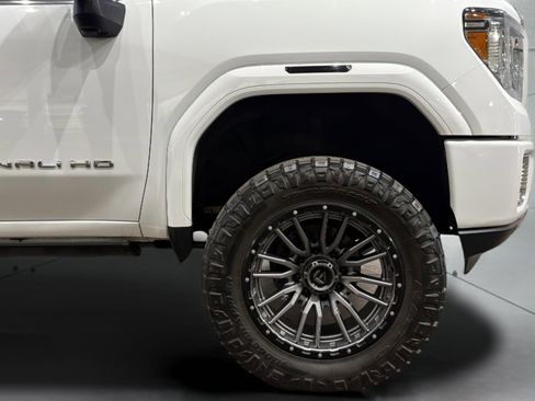 Used 2021 GMC Sierra 2500 Denali w/ Denali Ultimate Package image 34