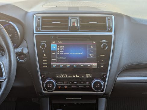 Used 2019 Subaru Outback 2.5i Touring w/ Popular Package #3A image 11