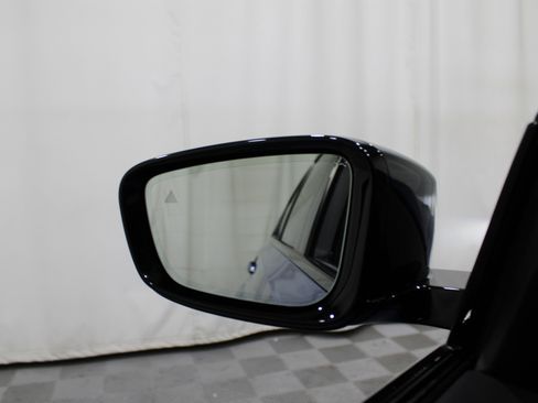 Used 2023 BMW 330i Sedan w/ M Sport Package image 13