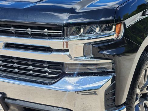 Used 2020 Chevrolet Silverado 1500 LT w/ Texas Edition RWD image 9