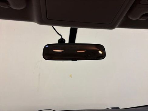 Used 2016 Nissan Quest SV image 21