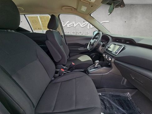 Used 2025 Nissan Kicks Play S image 24