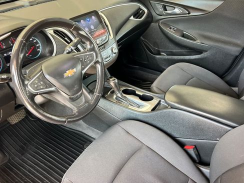 Used 2020 Chevrolet Malibu RS FWD image 11