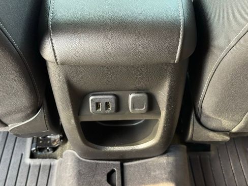 Used 2017 Chevrolet Colorado LT w/ LT Convenience Package image 22