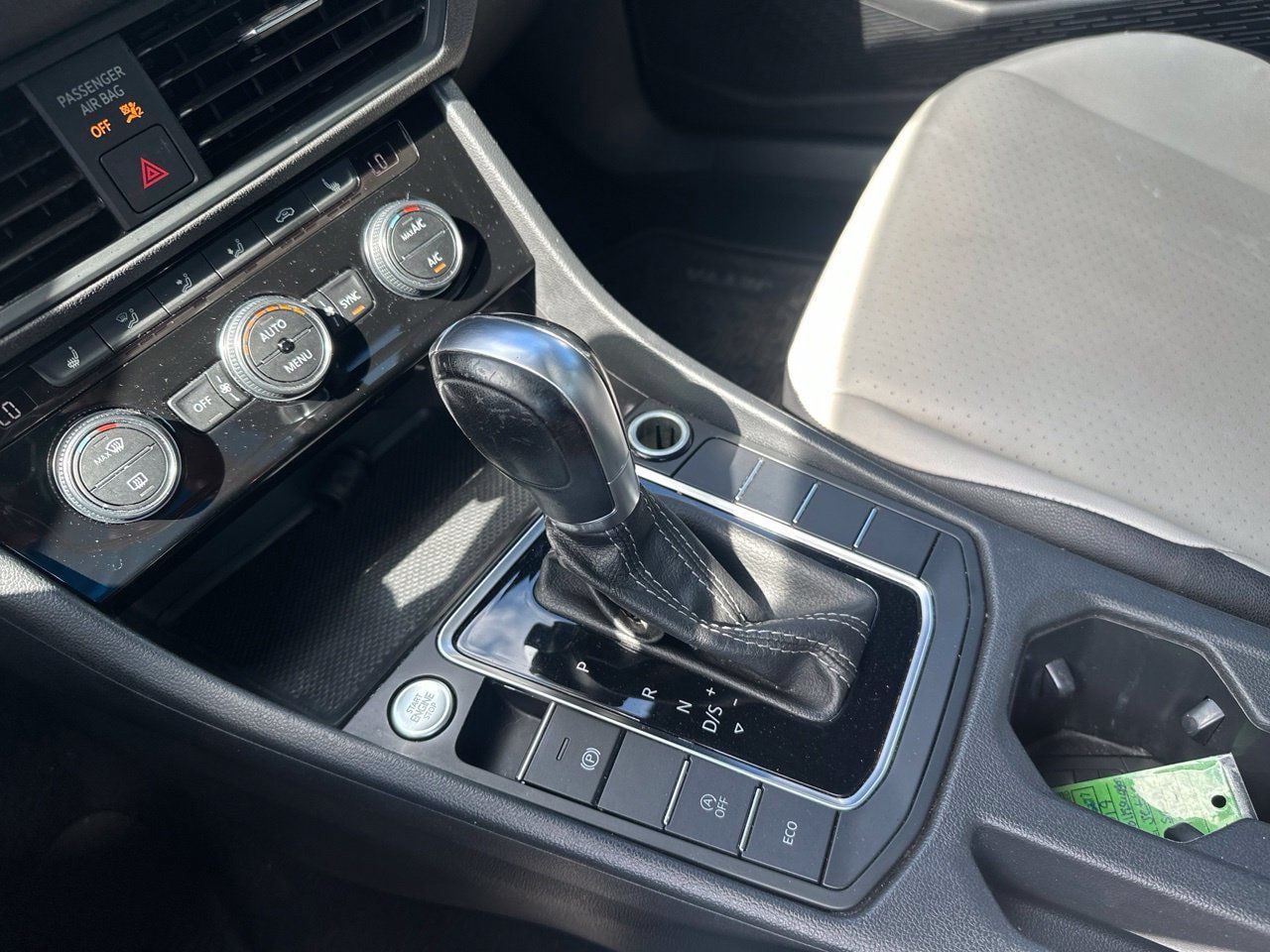 Used 2019 Volkswagen Jetta R-Line FWD image 21