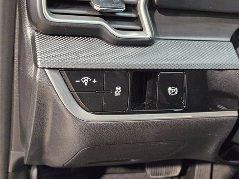 Used 2024 Kia Sportage LX image 24