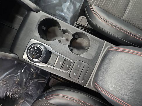 Used 2025 Ford Escape ST-Line image 23