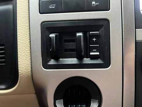 Used 2017 Ford Expedition EL XLT w/ Equipment Group 202A RWD image 37