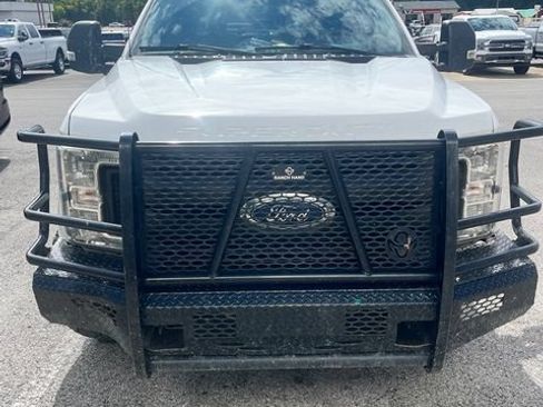 Used 2019 Ford F250 XL w/ Power Equipment Group AWD/4WD image 2