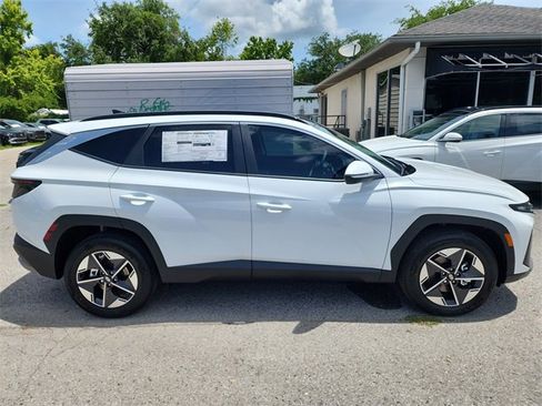 New 2025 Hyundai Tucson SEL image 2