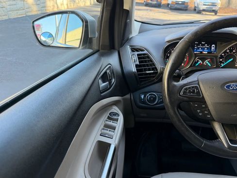Used 2017 Ford Escape Titanium AWD/4WD image 18