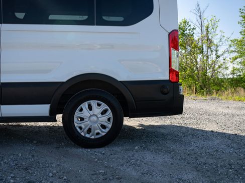 Used 2024 Ford Transit 350 XLT RWD image 6
