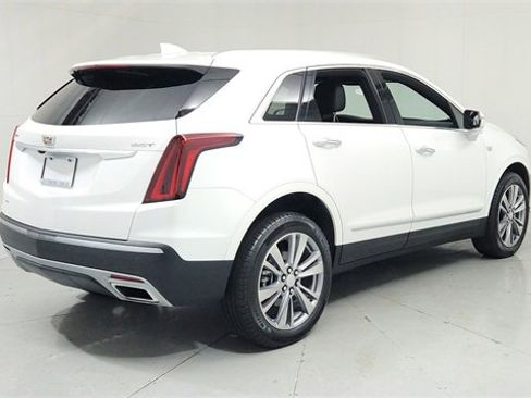 Certified 2025 Cadillac XT5 Premium Luxury w/ LPO, Floor Liner Package image 5