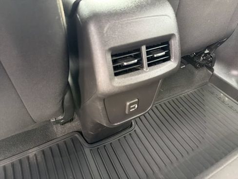 Used 2024 Chevrolet Equinox LT AWD/4WD image 22