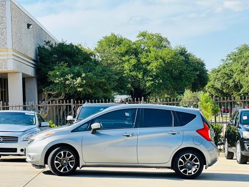 Used 2015 Nissan Versa Note FWD image 4