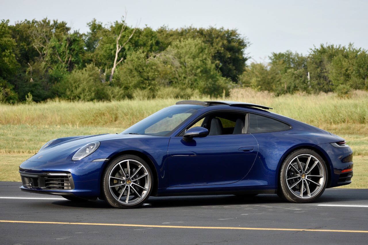 Used 2020 Porsche 911 Carrera image 3