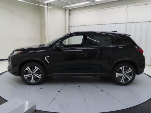 New 2025 Mitsubishi Outlander Sport SE image 6