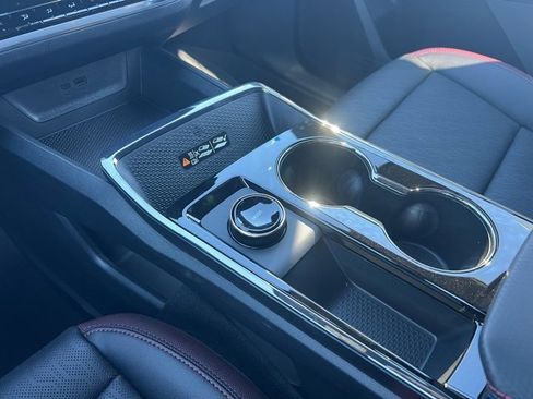 New 2026 Chevrolet Equinox RS w/ Convenience Package III image 13