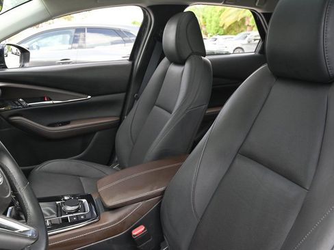 Certified 2025 MAZDA CX-30 AWD 2.5 S w/ Premium Package image 13