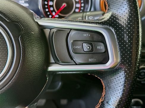 Used 2022 Jeep Gladiator Mojave w/ Cold Weather Group AWD/4WD image 26