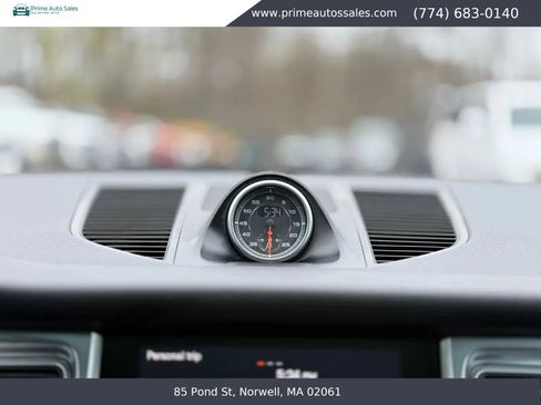 Used 2018 Porsche Macan S AWD/4WD image 26