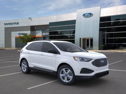 New 2024 Ford Edge SE image 7