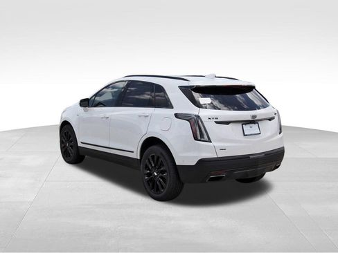 New 2026 Cadillac XT5 Sportv w/ LPO, Onyx Lite Package AWD/4WD image 3