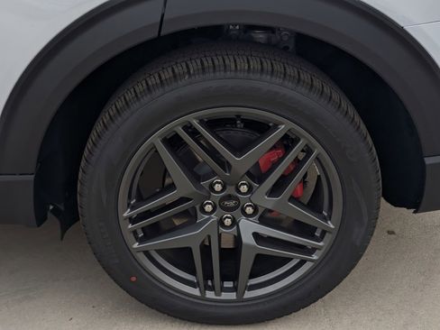 New 2026 Ford Explorer ST AWD/4WD image 7