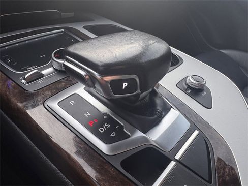 Used 2019 Audi Q7 2.0T Premium w/ Convenience Package image 21