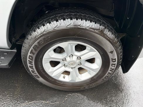 Used 2019 Toyota 4Runner SR5 Premium image 8