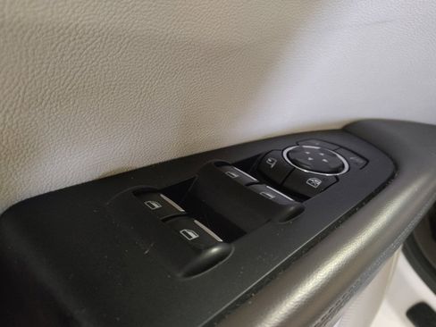 Used 2017 Lincoln MKX Reserve w/ Lincoln MKX Climate Package image 27