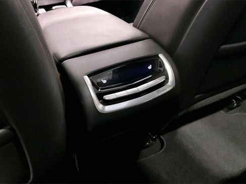 Used 2023 Cadillac XT6 Sport image 10