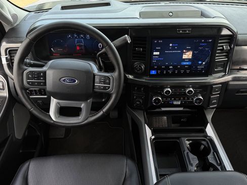 Used 2025 Ford F250 Lariat w/ Lariat Ultimate Package AWD/4WD image 15